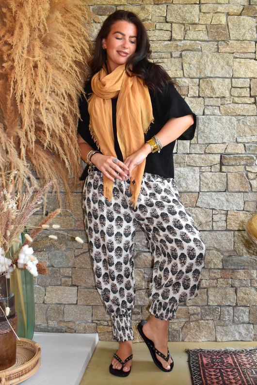 Daughter Of Ibiza Indira Shirring Cuff Pant Black & Earth 